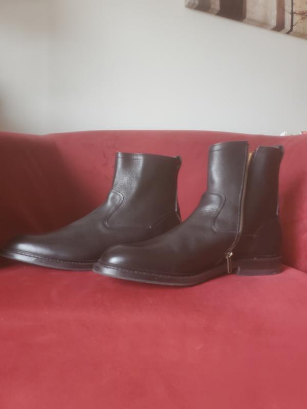 Customer photo for "It's a superb fit and stylish."