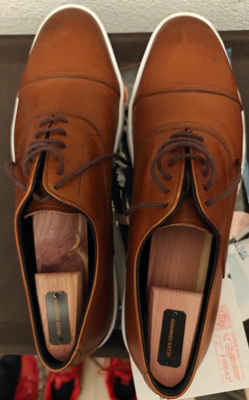 Allen Edmonds Tan Leather Men\'s Oxford Shoes with shoe trees Allen Edmonds Tan Leather Men main image 2