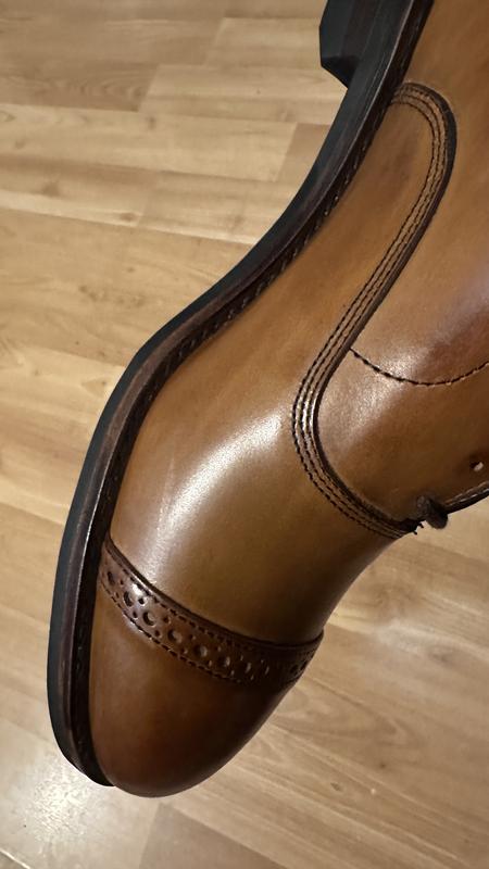 Fifth Avenue Cap-Toe Oxford Dress Shoe with Dainite Sole