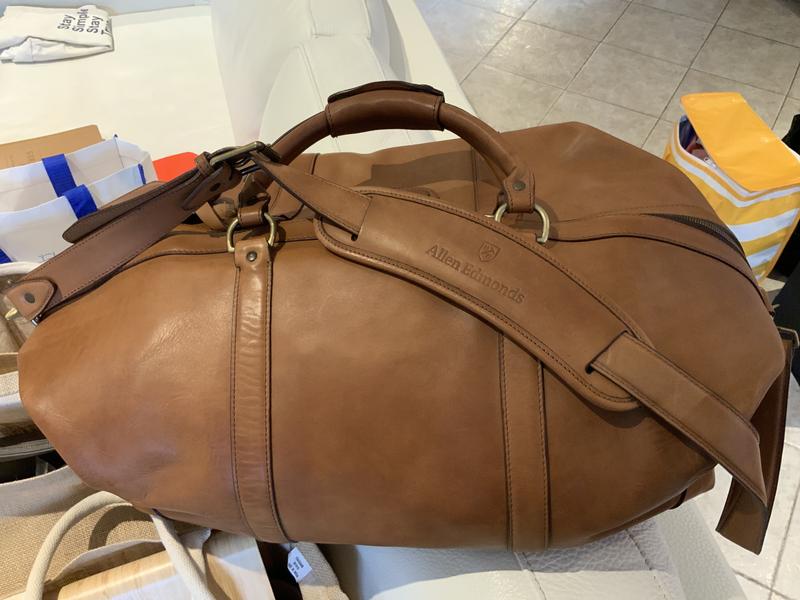 Allen edmonds bag best sale