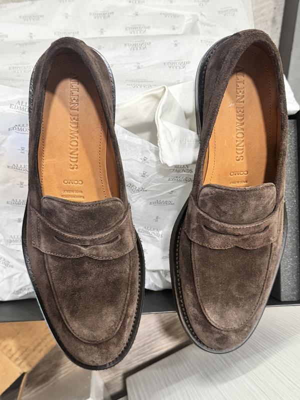 Customer photo for "Nice color, style and quality"