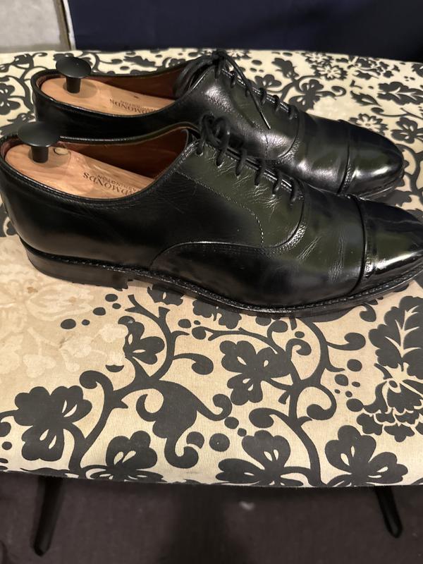 Allen Edmonds Men display picture 2