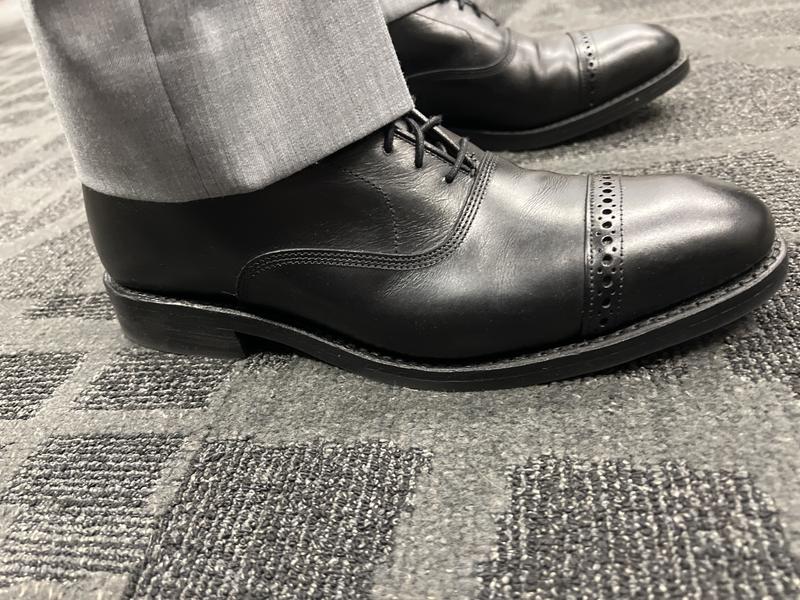 Fifth Avenue Cap-toe Oxford Dress Shoe with Dainite Sole | Men's