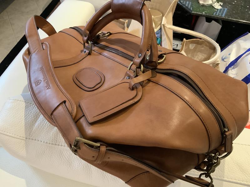 Allen edmonds bag best sale