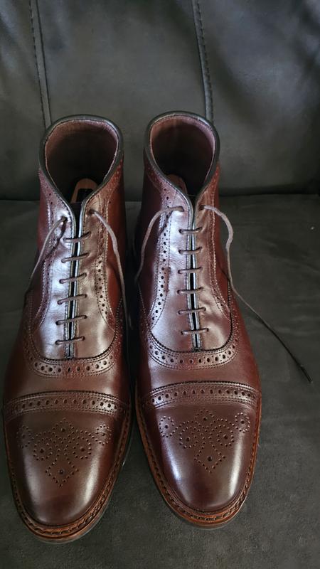 Customer photo for "Excellent looks. Not the best shape for my foot."