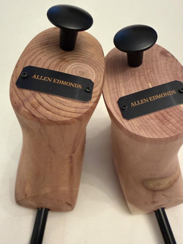 Combination Cedar Boot Trees with Knob | Men's Shoe Trees | Allen