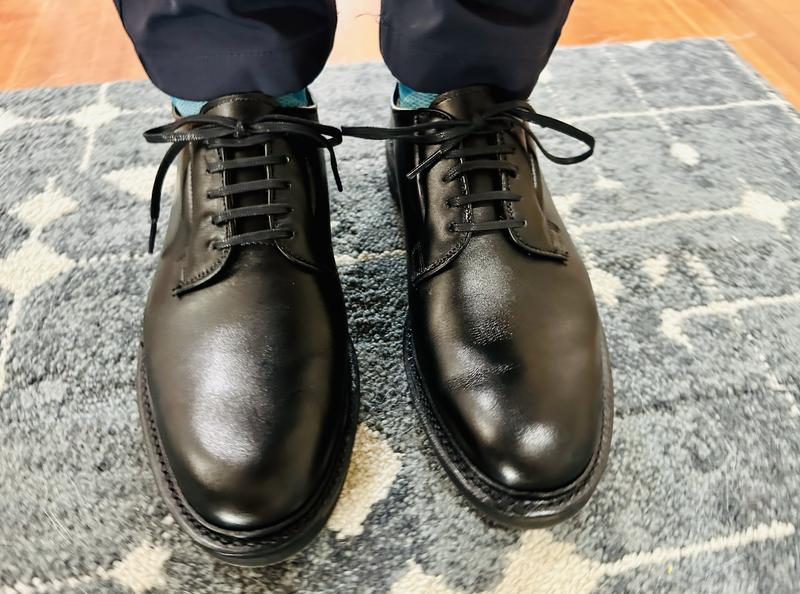 Allen Edmonds Men display picture 2