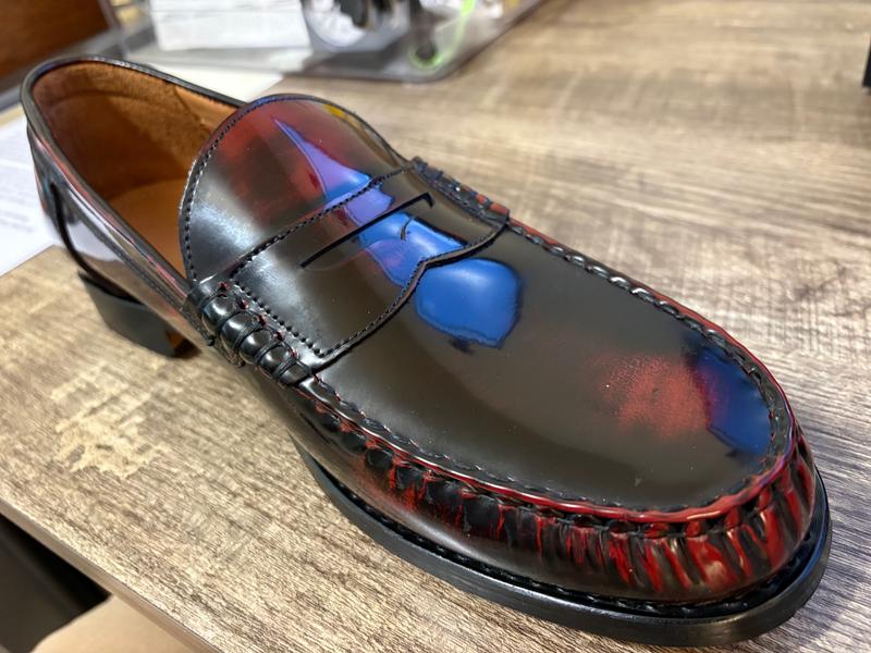 Customer photo for "Comfortable but can't get past the finish"
