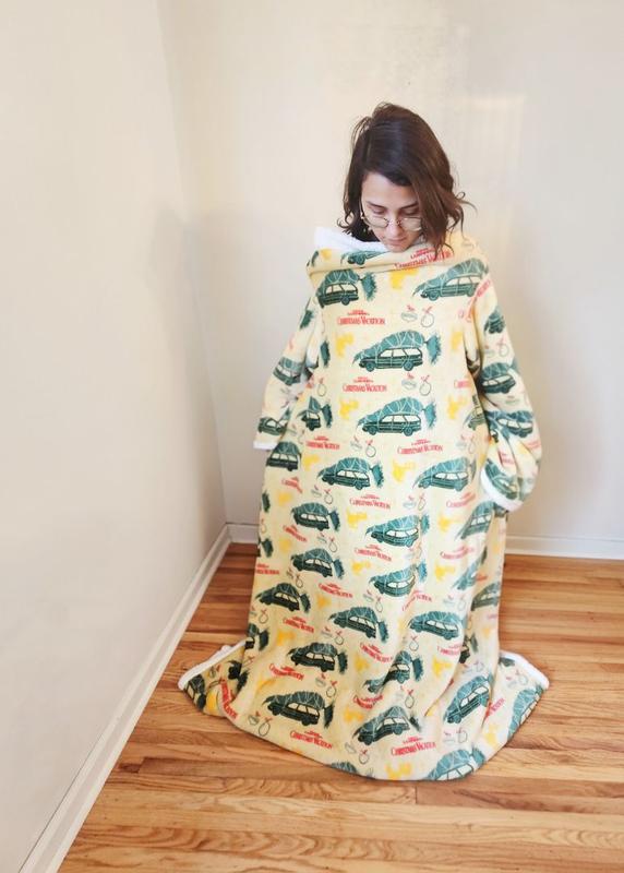Snuggie National Lampoon's Christmas Vacation Wearable Sherpa
