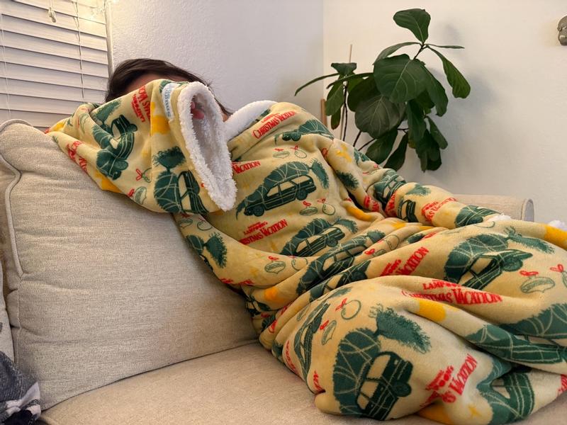 Snuggie National Lampoon's Christmas Vacation Wearable Sherpa