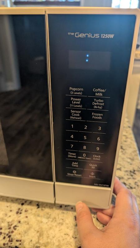 Customer Reviews for Panasonic Microwave 1.6 Cu. Ft. in Black