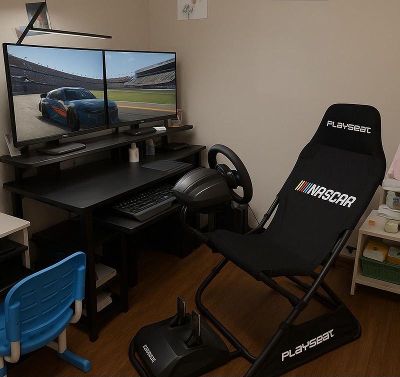 Playseat Challenge x Logitech G Slim Racing Cockpit in Black