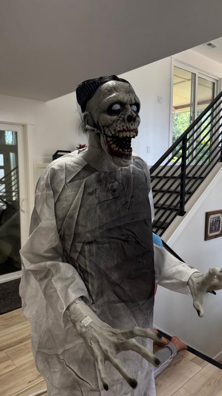 Haunted Hill Farm 6-ft Freestanding Motion Activated Laughing Lighted ...