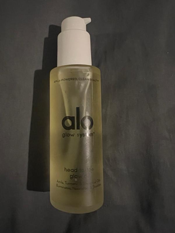 Customer photo for "Amazing body oil"