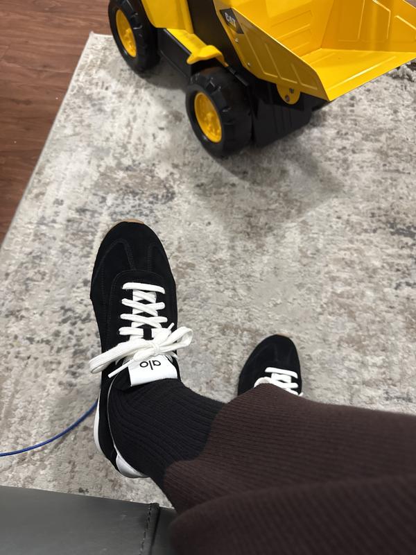 ALO Sunset Sneaker - Black