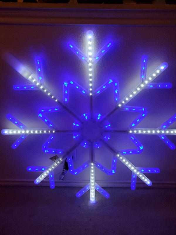 Alpine Corporation Large Snowflake Decoration with Blue and White Motion LED Lights