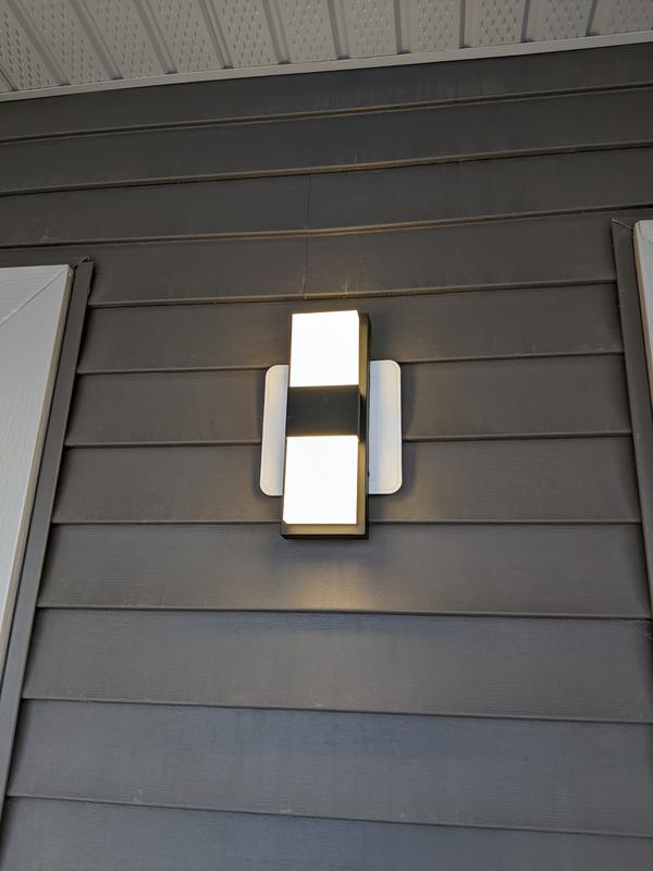Mazza Frosted Integrated LED Light Black | Artika