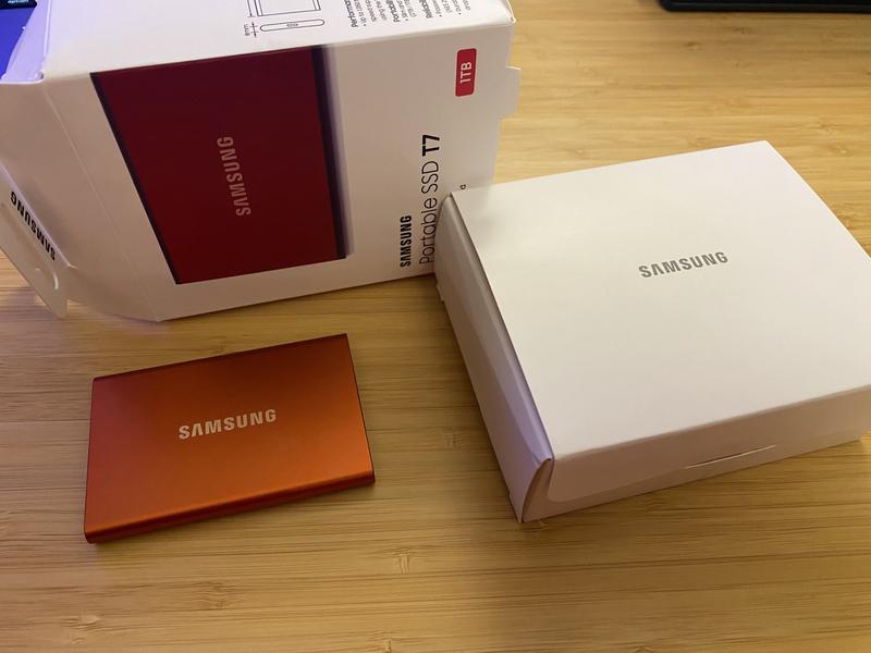 Portable Samsung Red 1 TB SSD T7 | Samsung UK