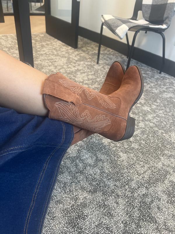 Customer photo for "Great versatile boot!"