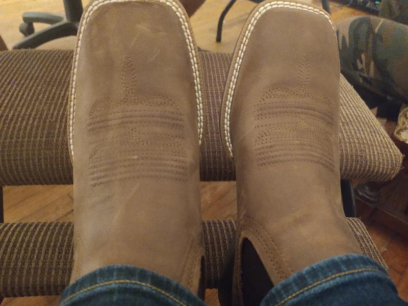 ariat groundbreaker chelsea