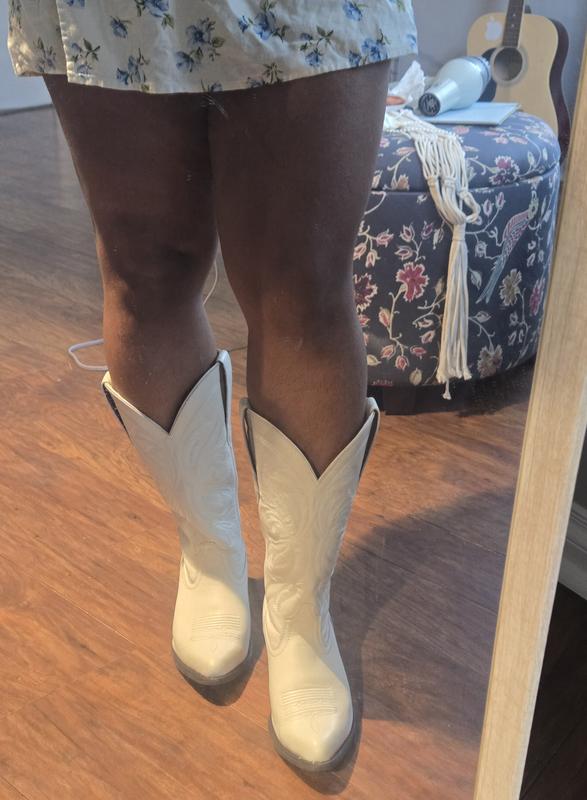 Customer photo for "Nice comfortable pretty boot!"