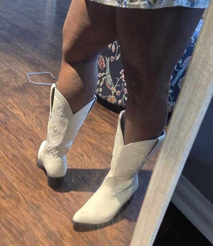 Customer photo for "Nice comfortable pretty boot!"