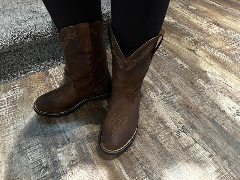 Ariat delilah round outlet toe