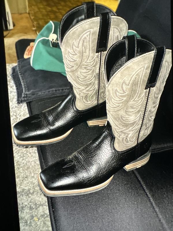 Customer photo for "Great boot feels good all day and looks amazing"