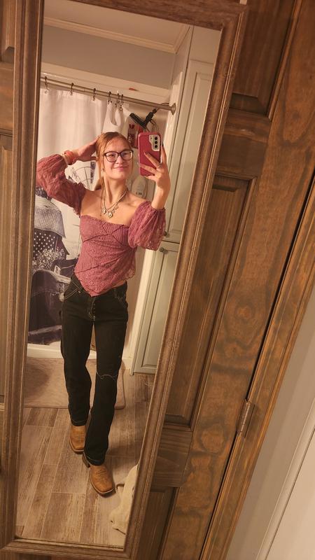 Boots style tucked