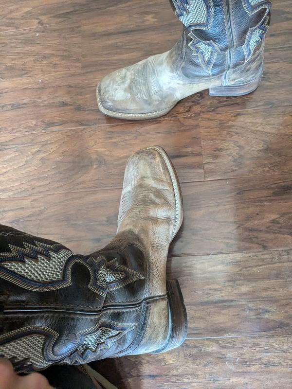Customer photo for "Awesome boot there is. 10/10"
