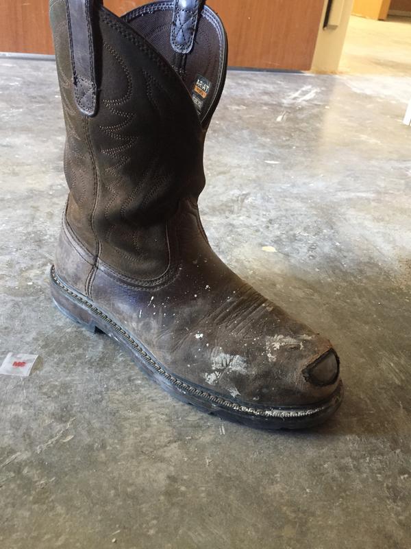 ariat groundbreaker steel toe work boot