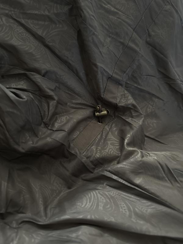 Can tighten on inside