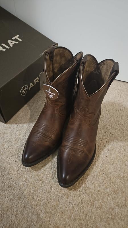 Customer photo for "Gorgeous western boots"