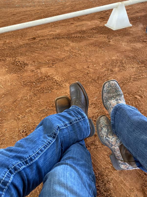 Me on left... daughter on right. ❤️