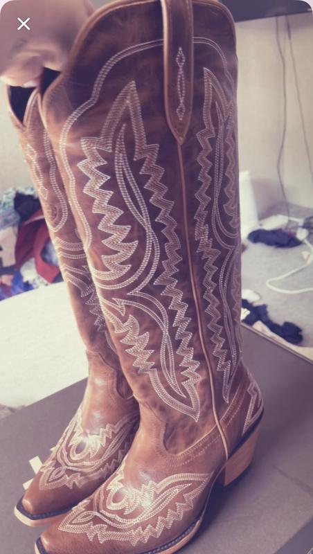 i added lace bows to the back of mine and personally i love them