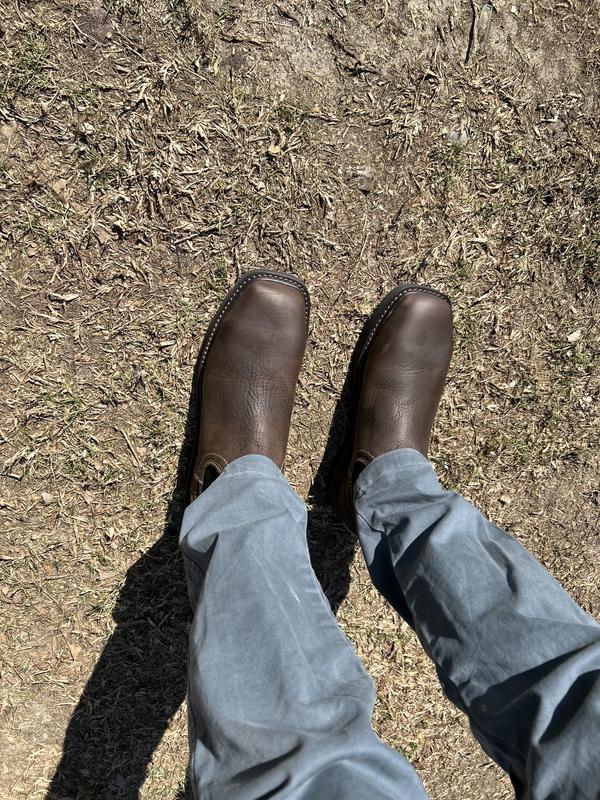 Stacks well over pants