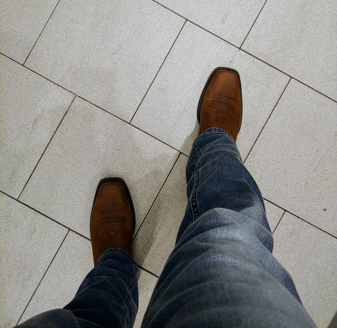 ariat sport square toe