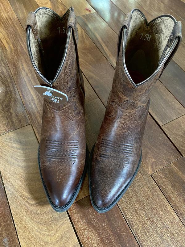 Customer photo for "Super Rustic with a Chic Toe!"