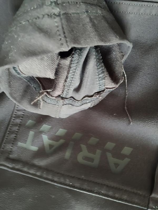 Fraying after light use
