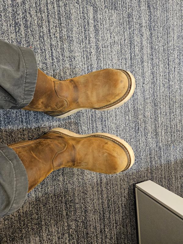 Found out looks like women's Uggs boots after purchase