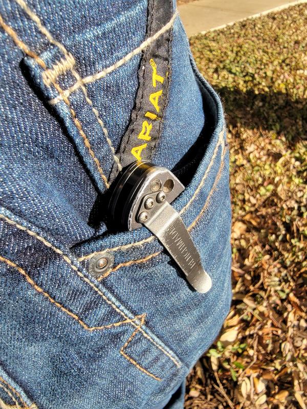 Knife pocket