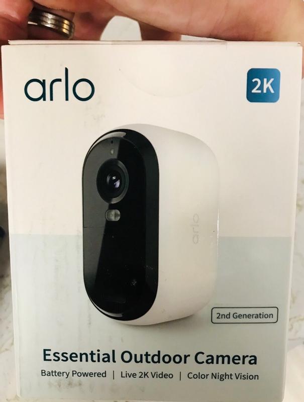 Arlo Essential Outdoor Camera (2nd Generation) Indoor/Outdoor 1-Channel  2-Camera 2K Battery-operated Spotlight Security Camera System