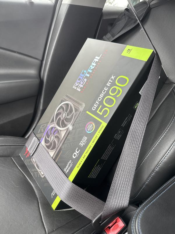 ASUS ROG Astral GeForce RTX 5090 - ROG-ASTRAL-RTX5090-O32G-G ASUS ROG Astral GeForce RTX 5090 - ROG-ASTRAL-RTX5090-O32G-G