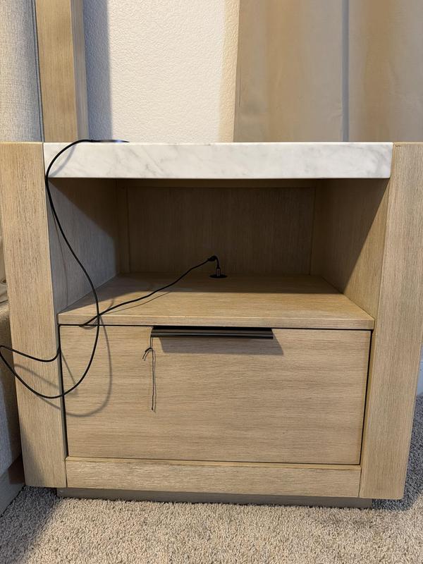 Hennington-Exclusive Nightstand | Ashley Canada
