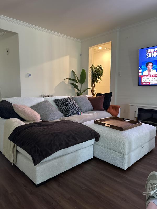 Elissa Court-Exclusive 3 Piece Modular Sectional - Vanilla