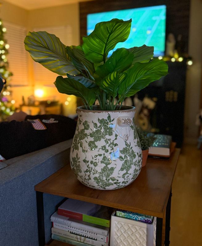 It was the perfect Christmas gift. My friend absolutely loved it. I may get one for myself. Gorgeous