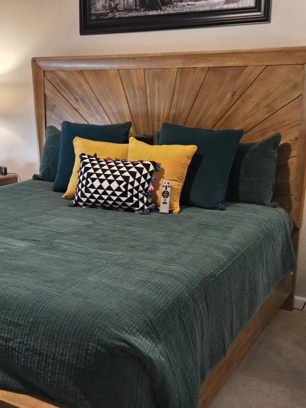 Love zero gravity and massage. Head and feet up. Luxurious!!