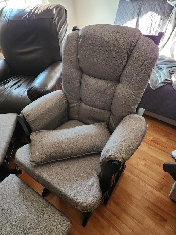 Chair set up. Looks good. Comfortable