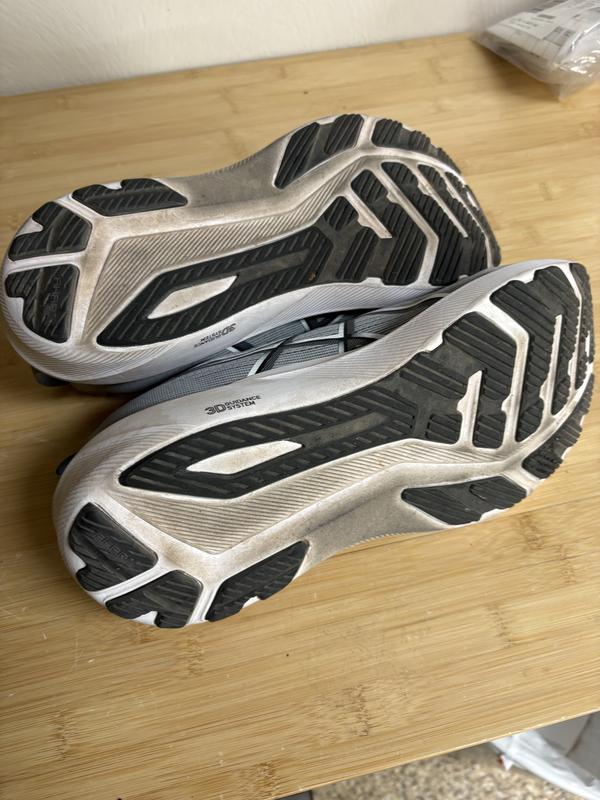 GT-1000 14 EXTRA WIDE | Men | Black/Yamabuki | Running Shoes  display picture 2