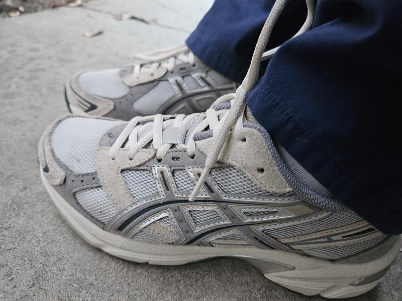 UNISEX GEL-1130 | Moonrock/Obsidian Grey | Sportstyle | ASICS